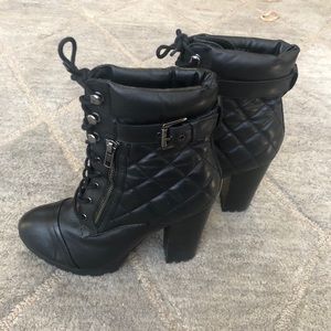 Steve Madden black leather boots Rachele 10